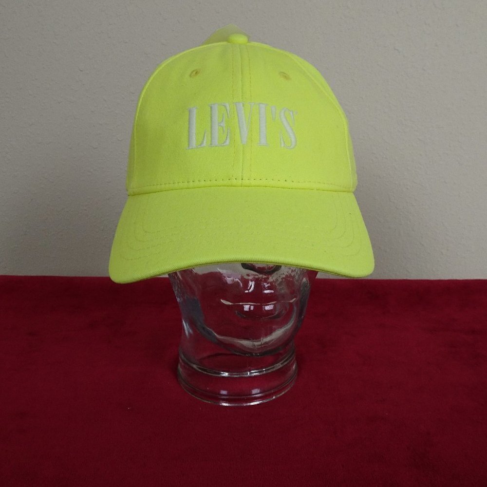 Levi's Logo Baseball Cap Bright Yellow Adjustable Unisex Cotton Outdoor